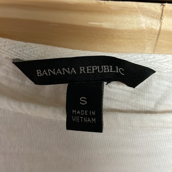 Banana Republic size small white long sleeve cotton relax fit soft stretch shirt - Picture 2 of 5
